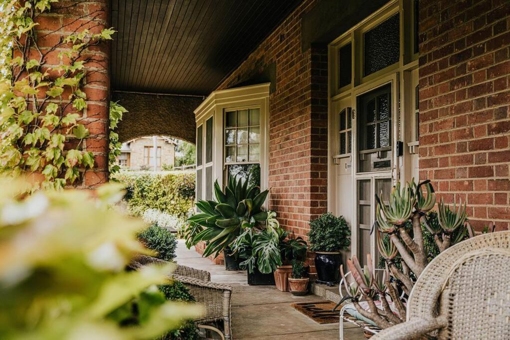 Green Gables King Suite Castlemaine Exterior photo